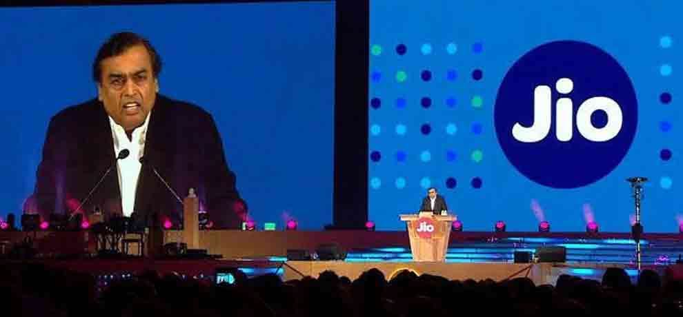 job vacancies for graduates in reliance jio 70000 salary