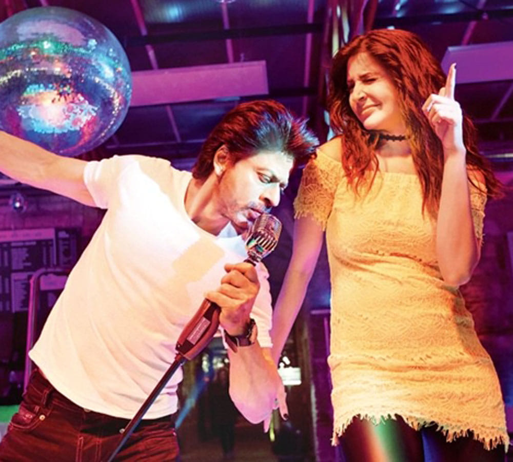 jab harry met sejal second song beech beech mein release shahrukh khan and anushka sharma dance