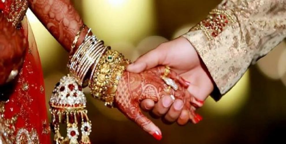 The groom came to be married, the brides relatives reached the police station