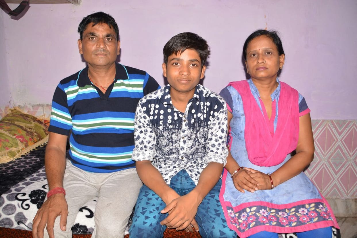 whole story of firozabad boy got admission in iit in the age of fifteen year 
