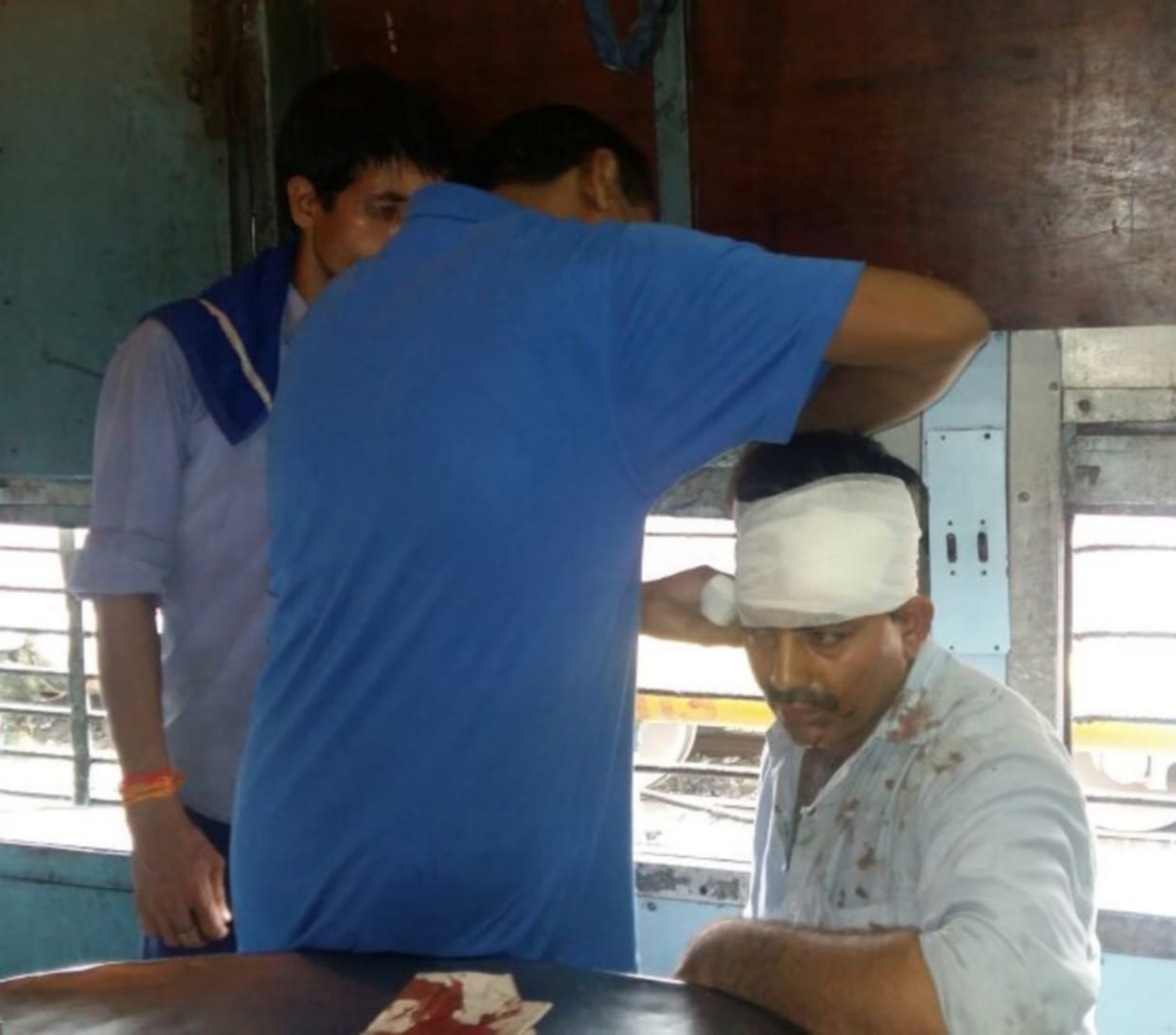 illegal vendors beat pantry car manager at mughal sarai junction