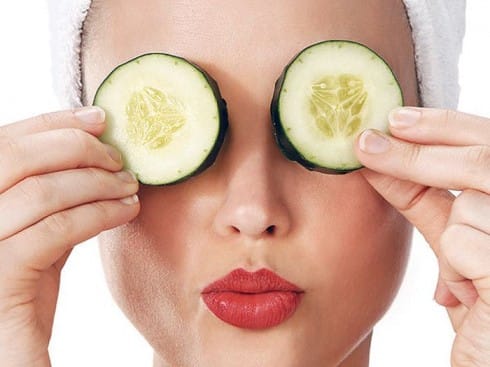  do not use make up to hide  the dark circle follow these home remedies