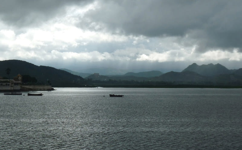 satisfactory rainfall occurs in rajasthan before full fledged monsoon 
