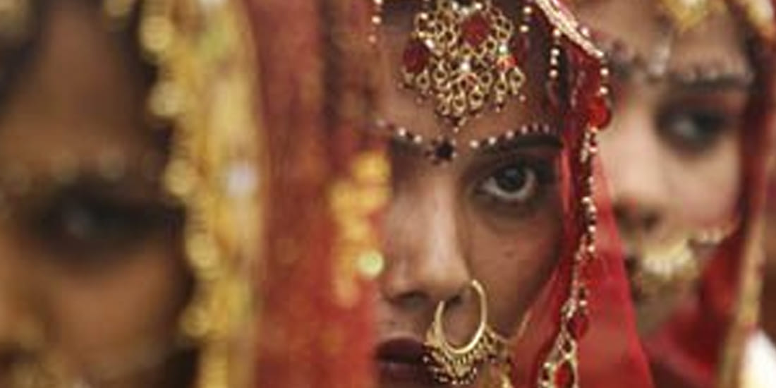 two groom demanded bikes in dowry and refuse to marry