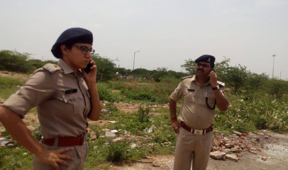see pictures of encounter between anil dujana gang and police in greater noida 