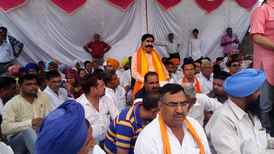 dalit community came forward against gyan dev ahuja in alwar