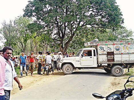 Passenger death due to transpo reversal, imposed jam