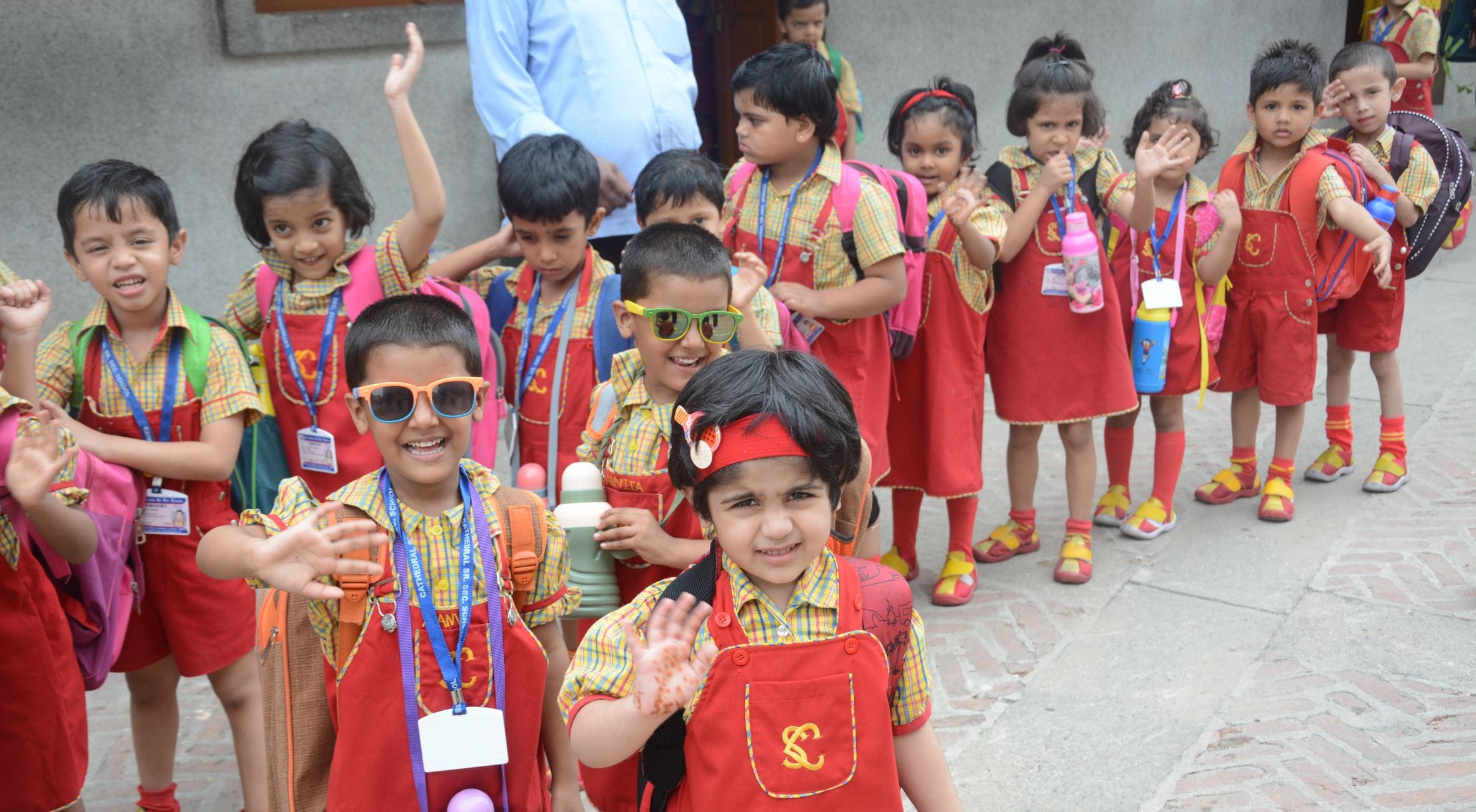 expressions of kids after reopen of schoosl in lucknow
