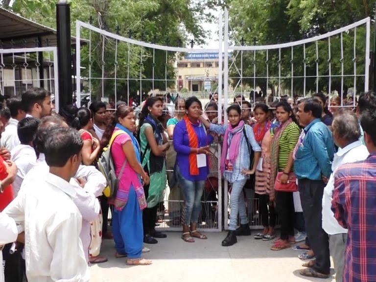 Students protest in college