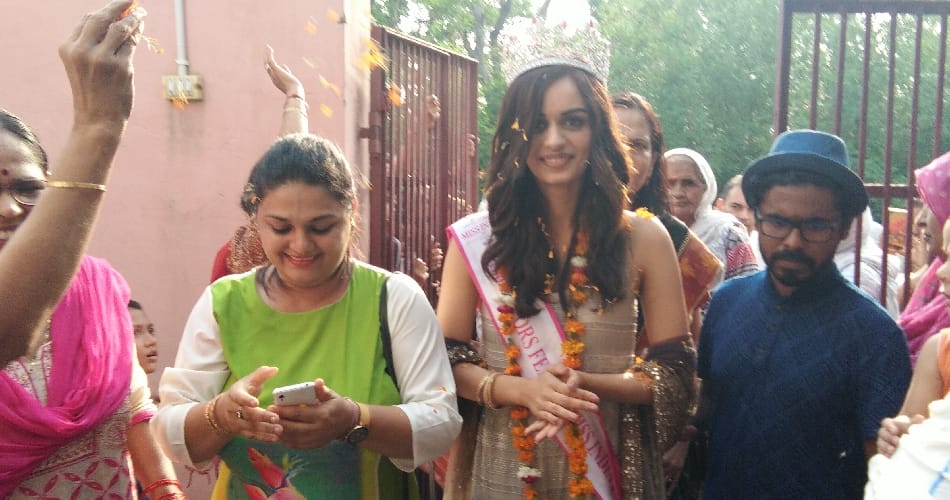 miss india manushi chhillar wants to do work with aamir khan
