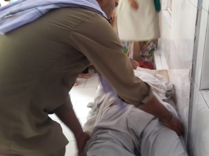 old man died on the gate of bankebihari temple