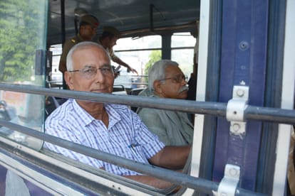 retired IPS darapuri arrested from lucknow with his 8 friend 