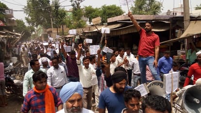 dalit community came forward against gyan dev ahuja in alwar