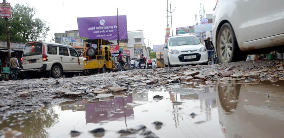Varanasi roads are in very bad condition for sawan mela