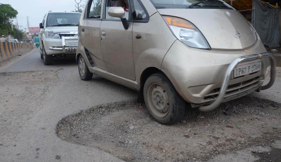 Varanasi roads are in very bad condition for sawan mela