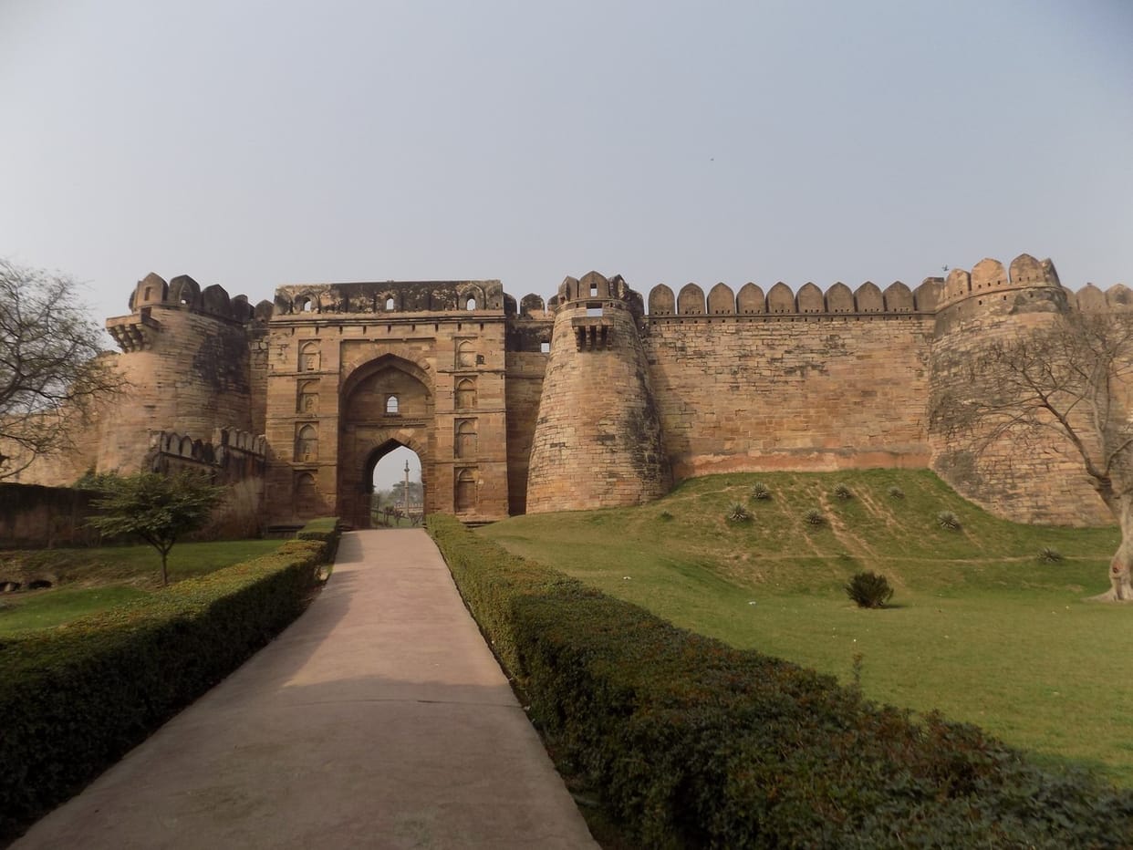 Ban on annual passes in royal fort