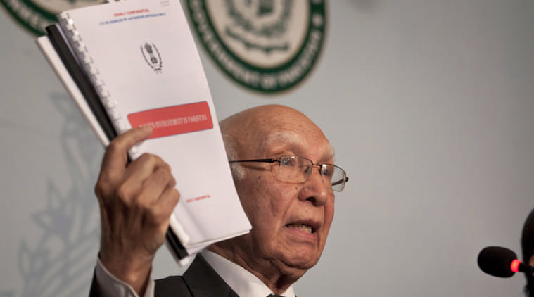  sartaj says no talks with India without discussion on kashmir