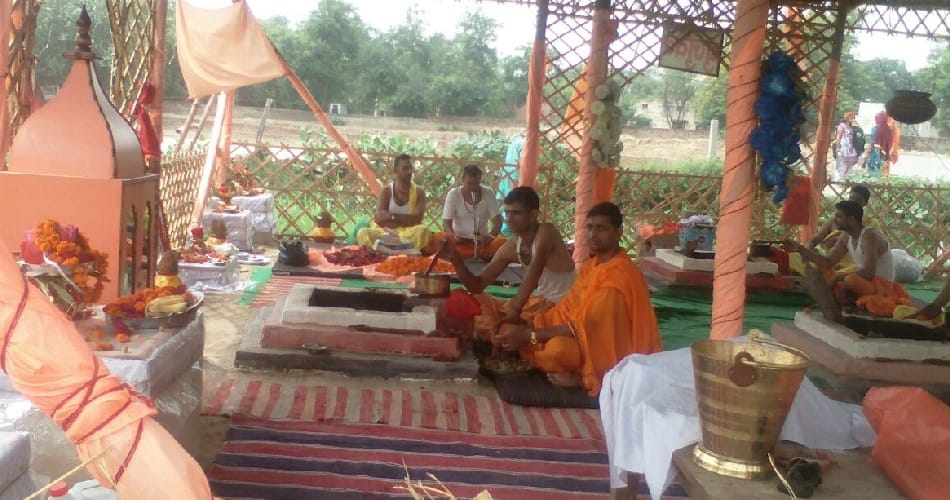 shameful notice against dalit people, case on pandit