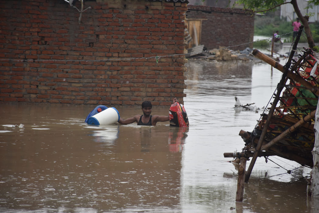 heavy rain in kanpur city