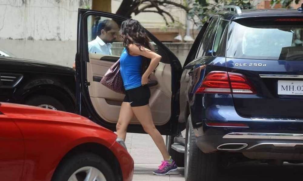 Sri Devi's daughter Jhanavi Kapoor spotted outside gym 