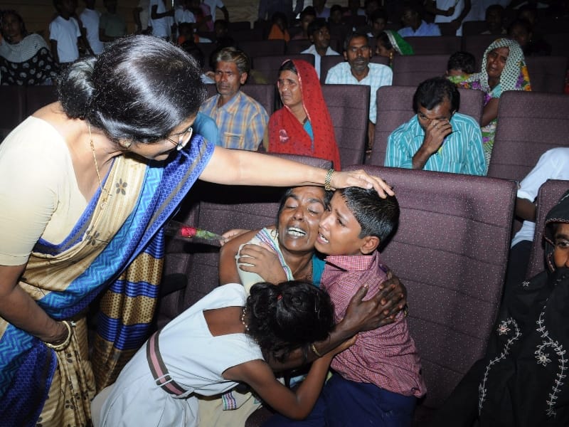 missing children meet to their parents.