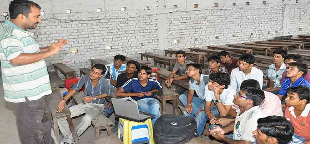 moscow state university gives Scholarship and higher education to super 30 students