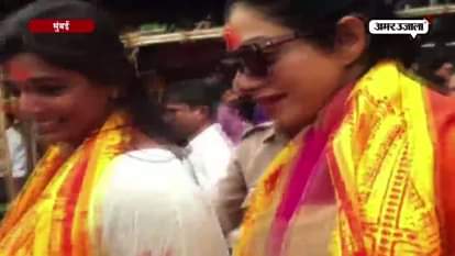 Actress sridevi visit siddhivinayak temple for her upcoming movie ‘mom’