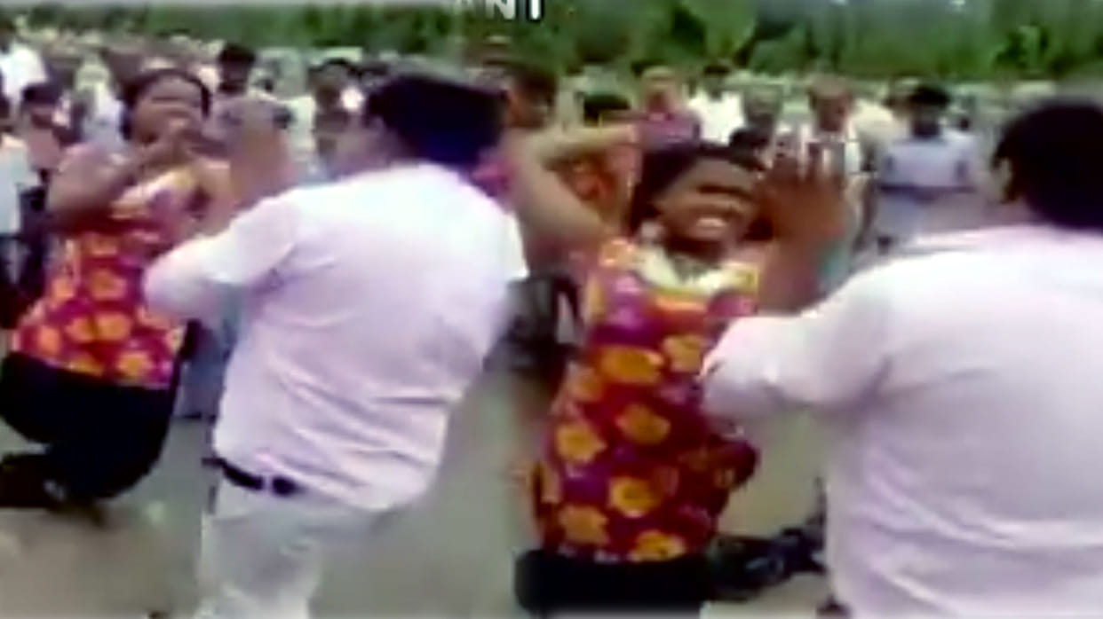 Woman beat Circle Officer of Gaighat block over his alleged objectionable proposals 