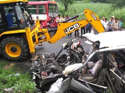 Driver took a nap, nine life ends, see photos