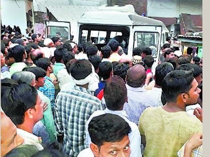 many died in accident in sitapur