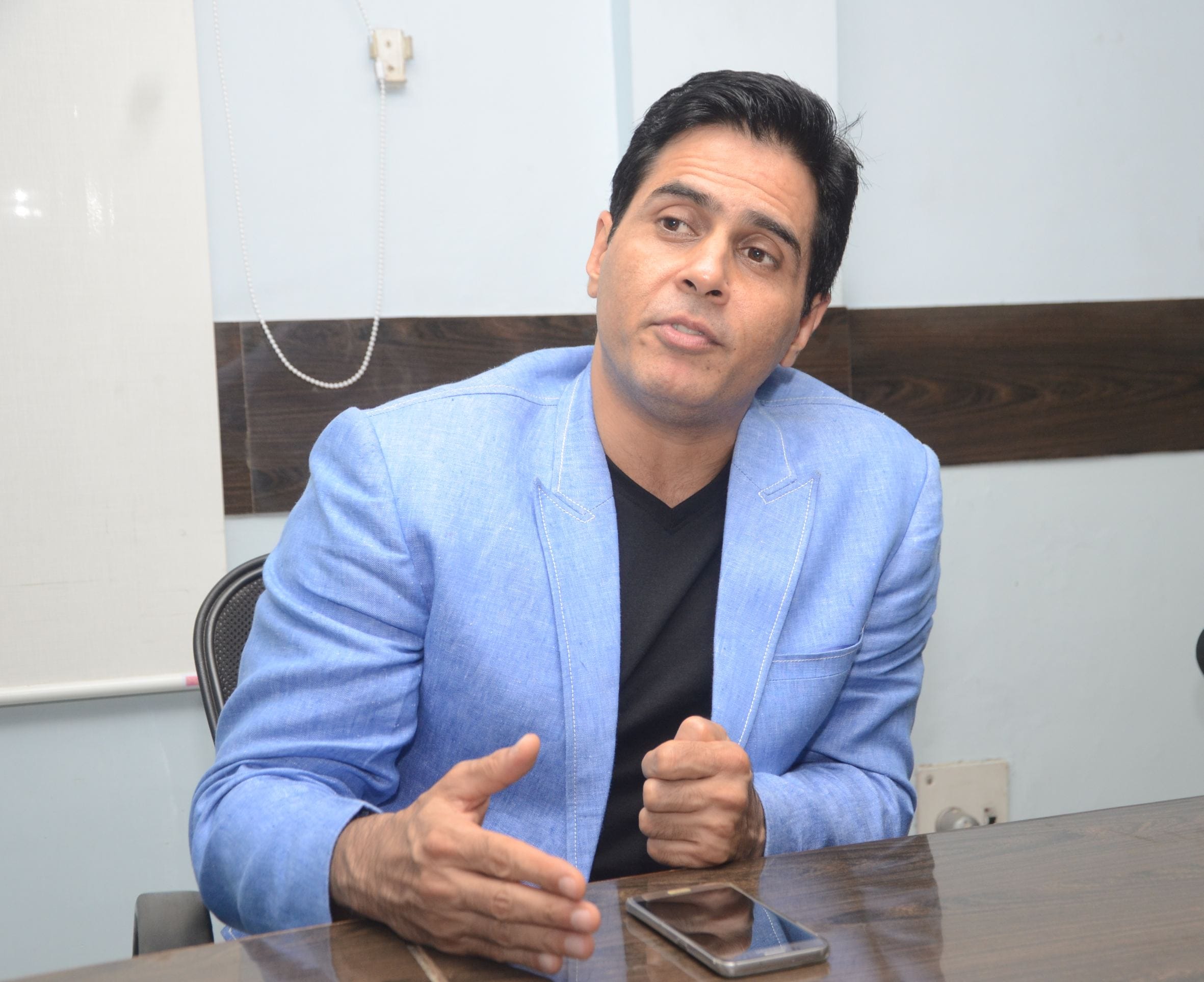 actor aman verma in Amar Ujala Office.