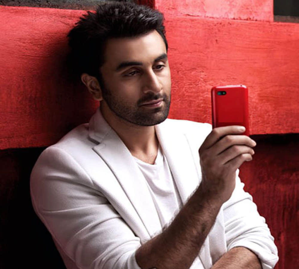 Is 'Jagga Jasoos' Actor Ranbir Kapoor Dating Someone Out Of The Film Industry? 