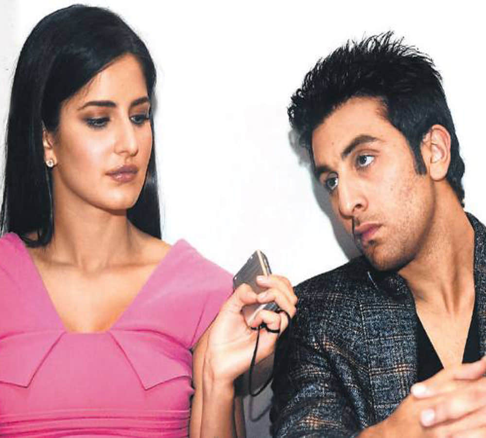 Is 'Jagga Jasoos' Actor Ranbir Kapoor Dating Someone Out Of The Film Industry? 