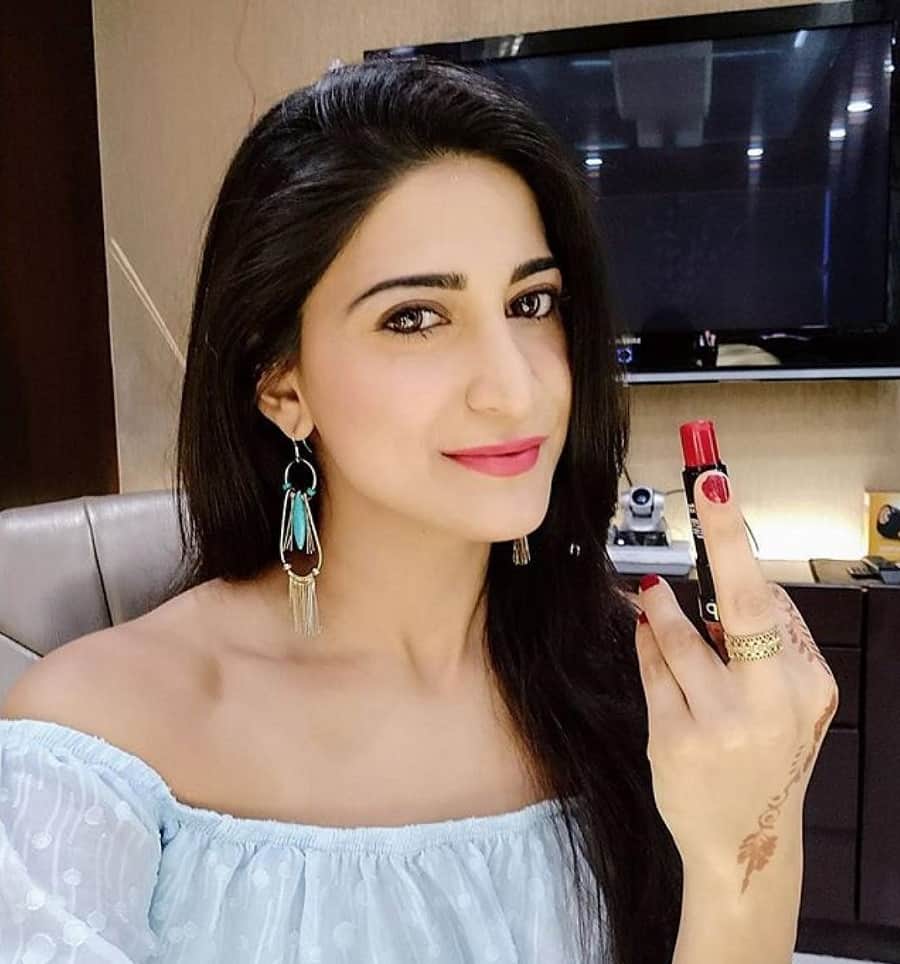 actresses join the Lipstick Rebellion movement for lipstick under my burkha