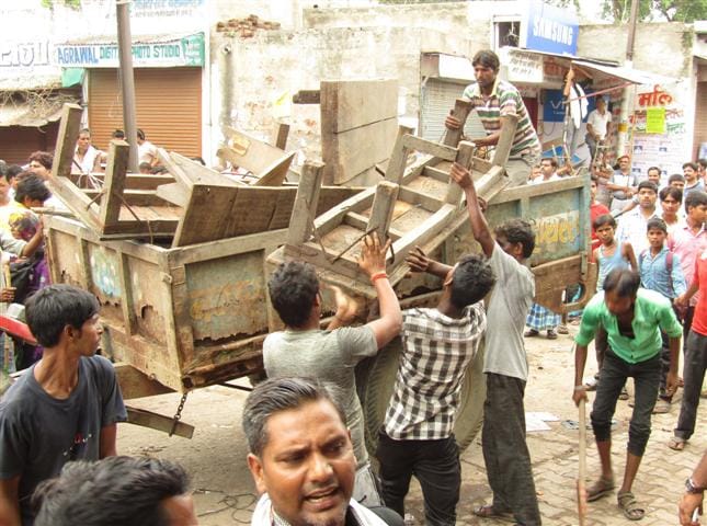 Administration action on encroachment in Sadabad