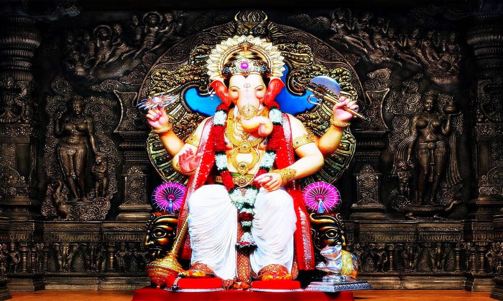 know about favorite flowers of hindu gods and goddess