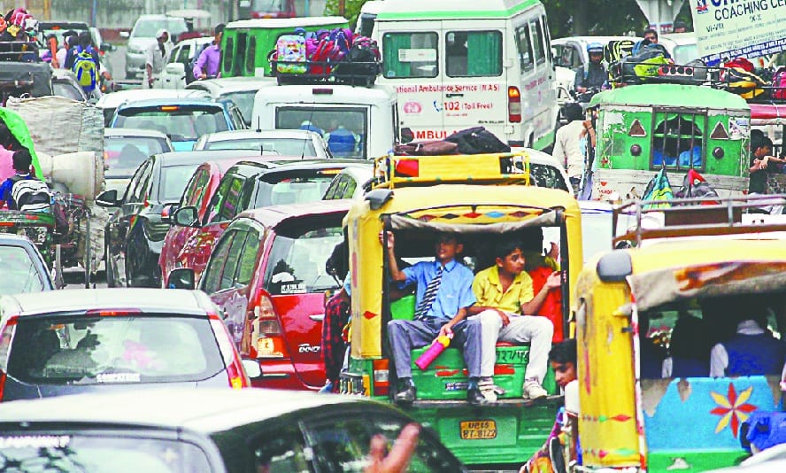 morning till evening jaam on road
