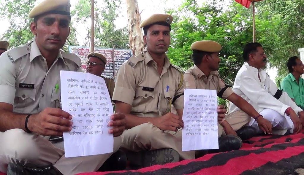 prison security personal again on hunger strike in rajasthan