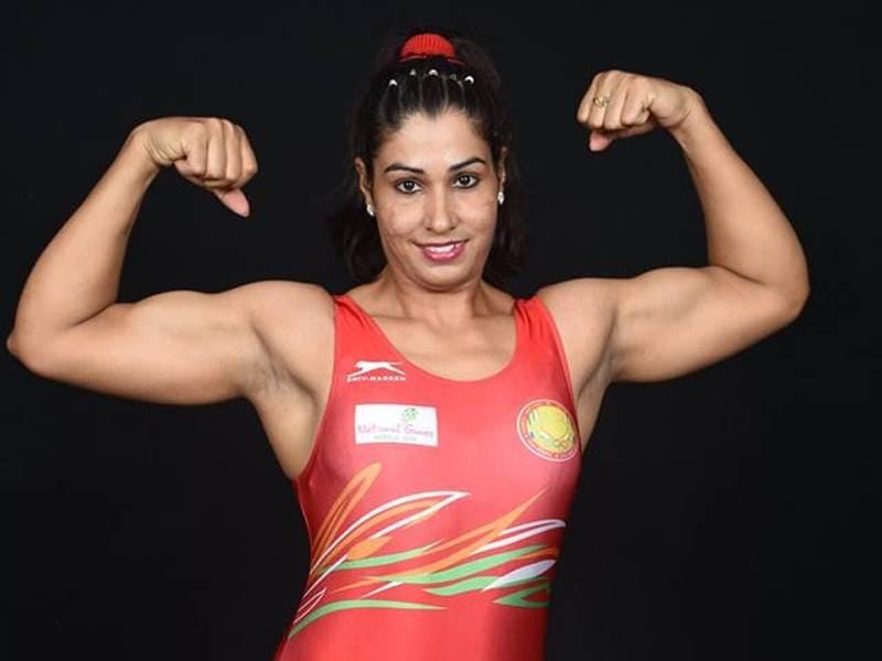 first indian wrestler in wwe, kavita dalal signed contract with wwe