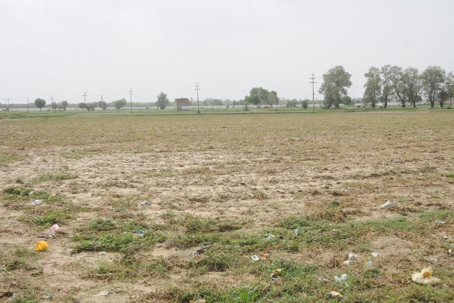pictures of the place in agra where airport is proposed 