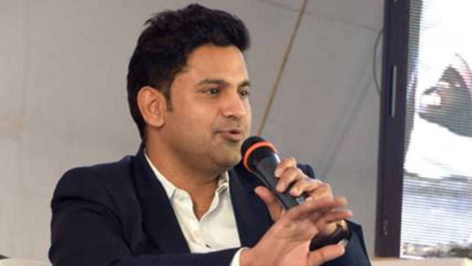 manoj muntashir story