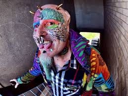 man cut his ears to look like parrot