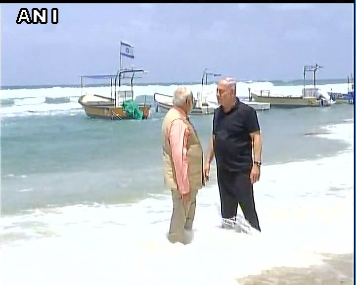PM Modi and PM Netanyahu at Dor beach in Haifa 