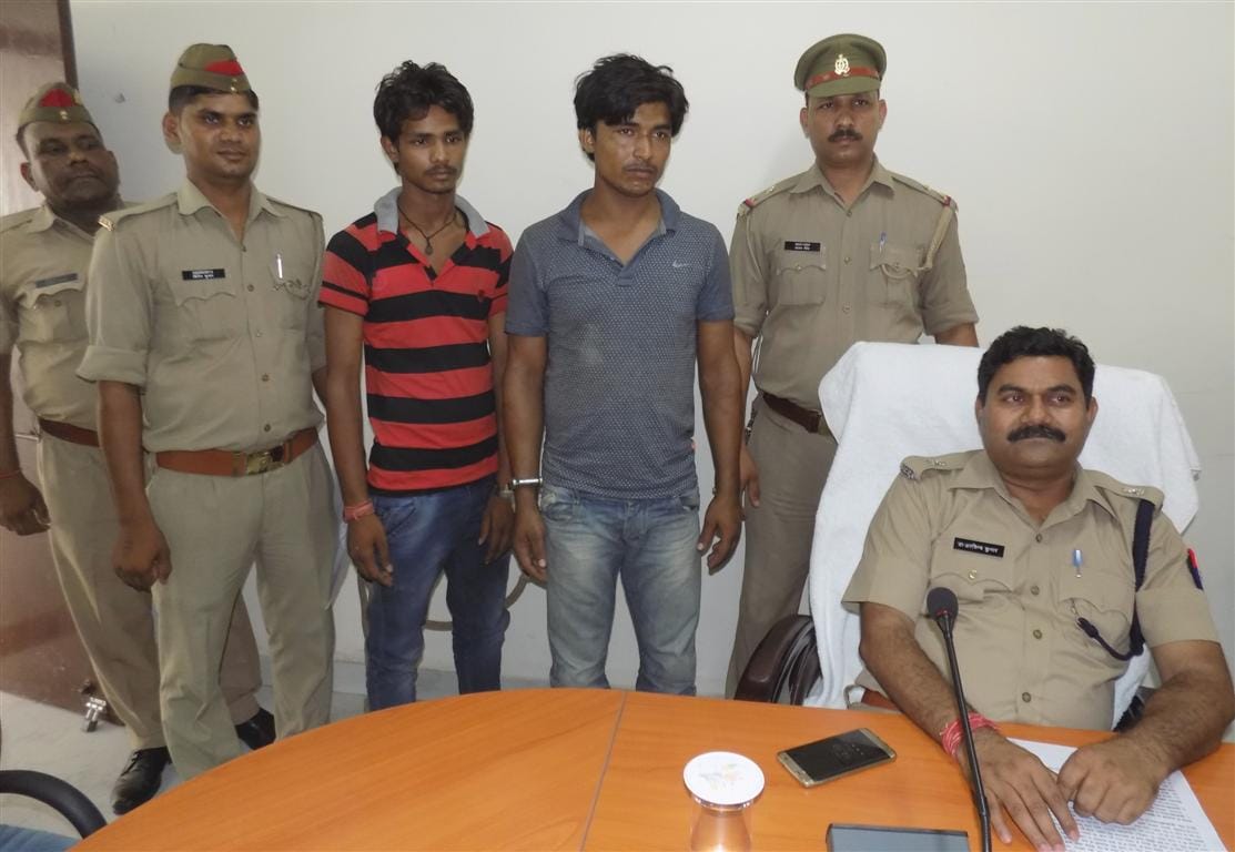 Two gangsters of truck gang robbery arrested in hathras