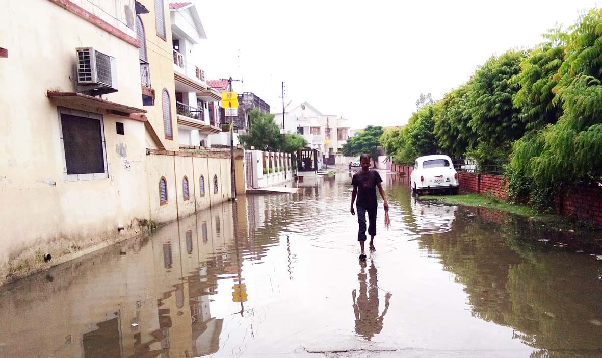 The city was submerged by Jhajjham rain