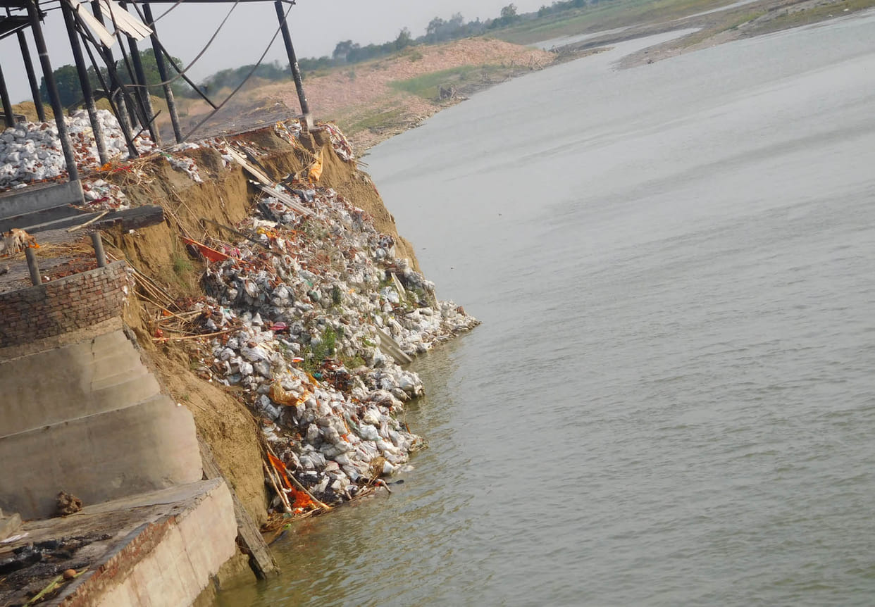 The river below 2.20 meters from the danger point