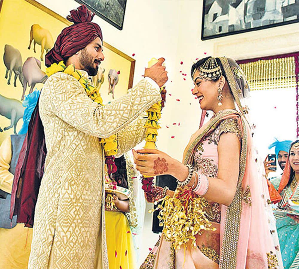shahid kapoor and mira rajput second marriage aniversery photos