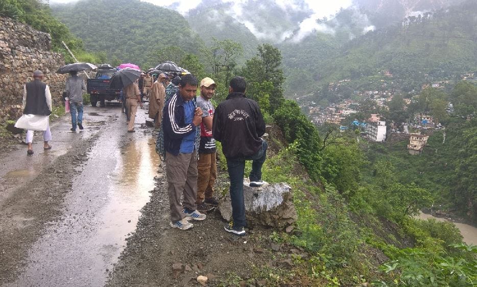 reason of bolero accident in rudraprayag