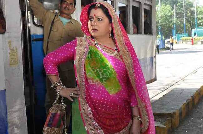 jail to alka kaushal in cheque bounce case, kareena kapoor mother in bajrangi bhaijan