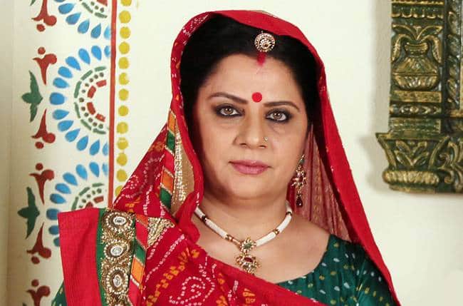 jail to alka kaushal in cheque bounce case, kareena kapoor mother in bajrangi bhaijan